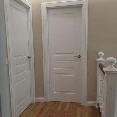 Acceso a habitaciones en planta superior